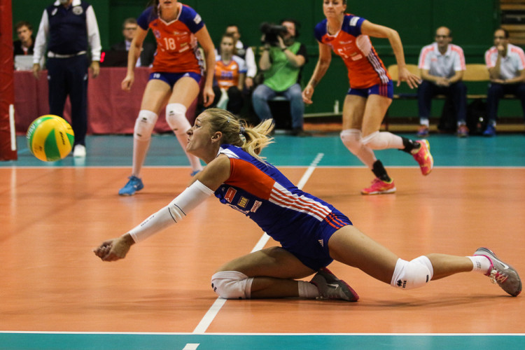 FOTOGALERIE: Dva body. Tolik chybělo olomouckým volejbalistkám k triumfu v Lize mistryň nad Albou Blaj