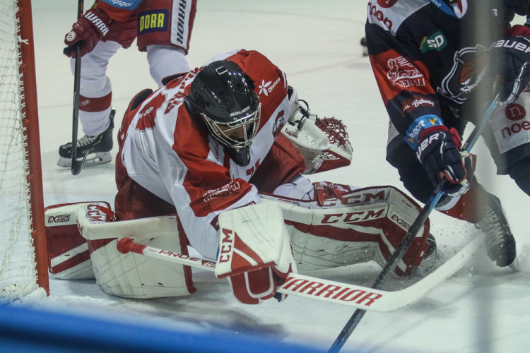 Mora padla na domácím ledě s posledním Chomutovem 2:3