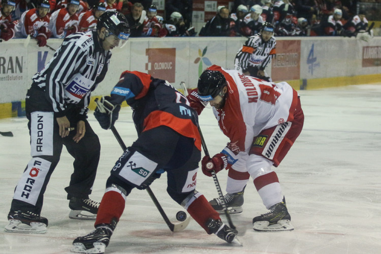 Mora padla na domácím ledě s posledním Chomutovem 2:3