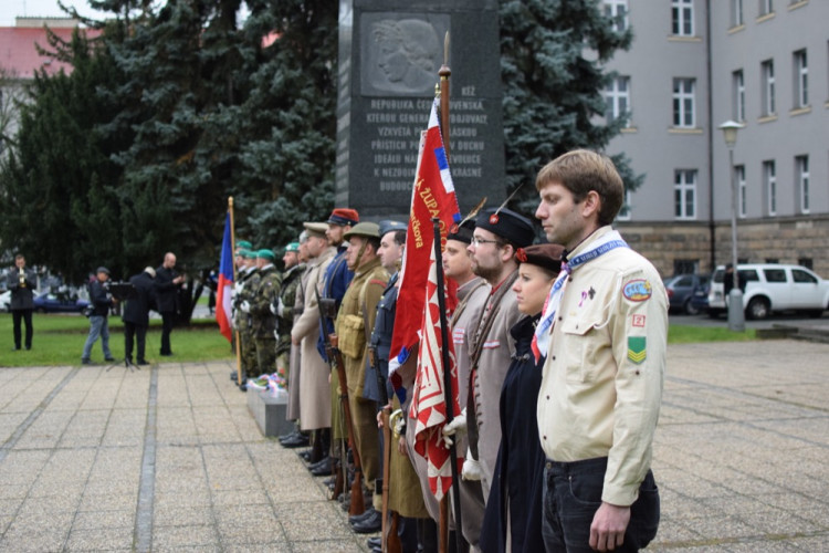 Podívejte se, jak probíhal pietní akt u pomníku T G. Masaryka k 28. říjnu