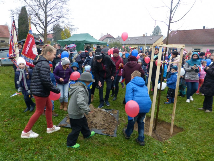 Oslavy stého výročí republiky v Dolní Cerekvi