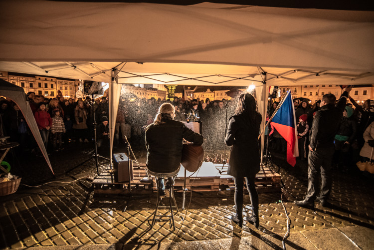 Oslavy 100 let republiky na budějckém náměstí