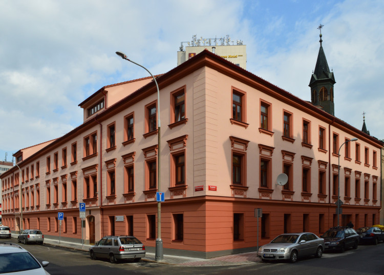 VOŠ a SPŠ Automobilní a Technická