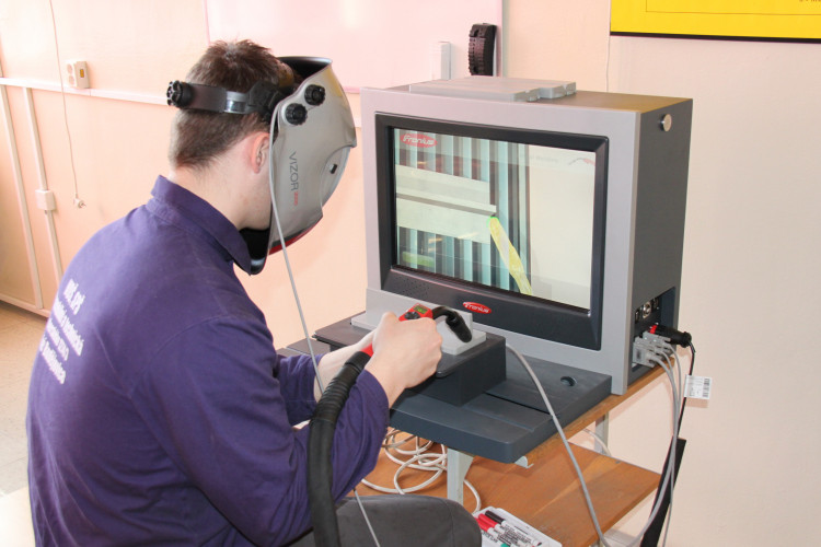 VOŠ a SPŠ Automobilní a Technická