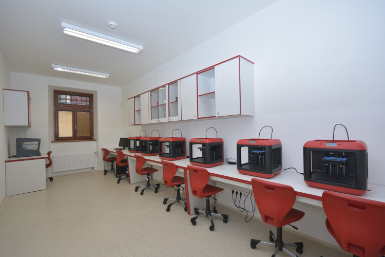 VOŠ a SPŠ Automobilní a Technická