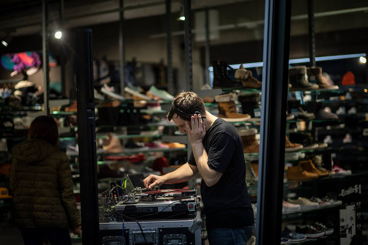 SNOWBOARD ZEZULA 2nd Floor Grand Opening 2018