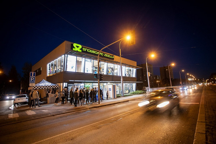 SNOWBOARD ZEZULA 2nd Floor Grand Opening 2018