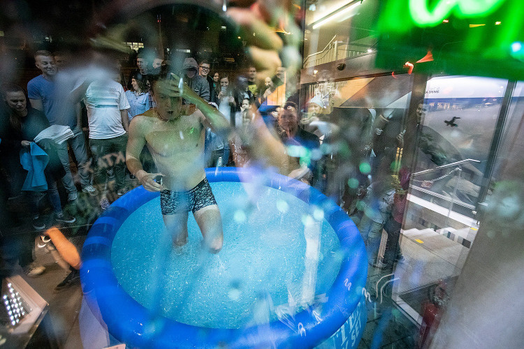 SNOWBOARD ZEZULA 2nd Floor Grand Opening 2018