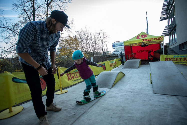 SNOWBOARD ZEZULA 2nd Floor Grand Opening 2018