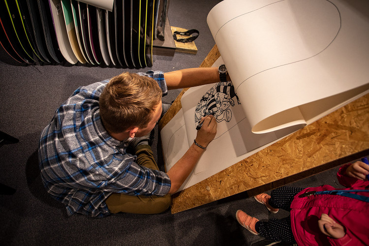 SNOWBOARD ZEZULA 2nd Floor Grand Opening 2018