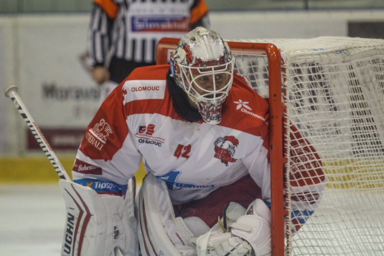 FOTOGALERIE: Hokejisté Olomouce porazili s přehledem Litvínov 3:1, zápas se protáhl kvůli opravě plexiskla