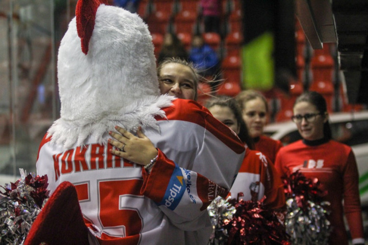 FOTOGALERIE: Hokejisté Olomouce porazili s přehledem Litvínov 3:1, zápas se protáhl kvůli opravě plexiskla