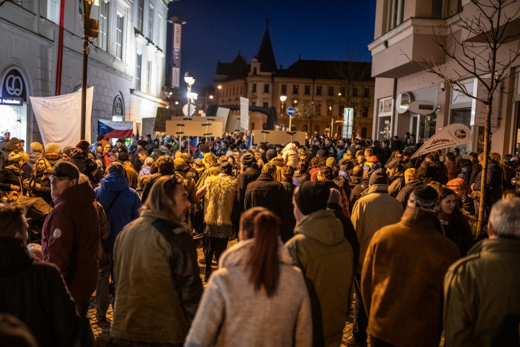 Den boje za svobodu a demokracii