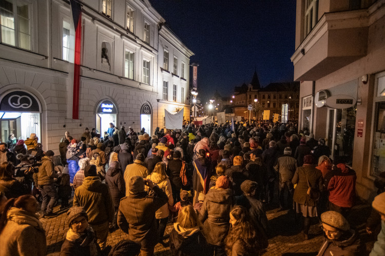 Den boje za svobodu a demokracii