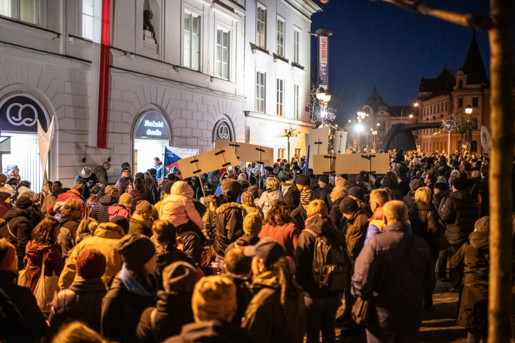 Den boje za svobodu a demokracii