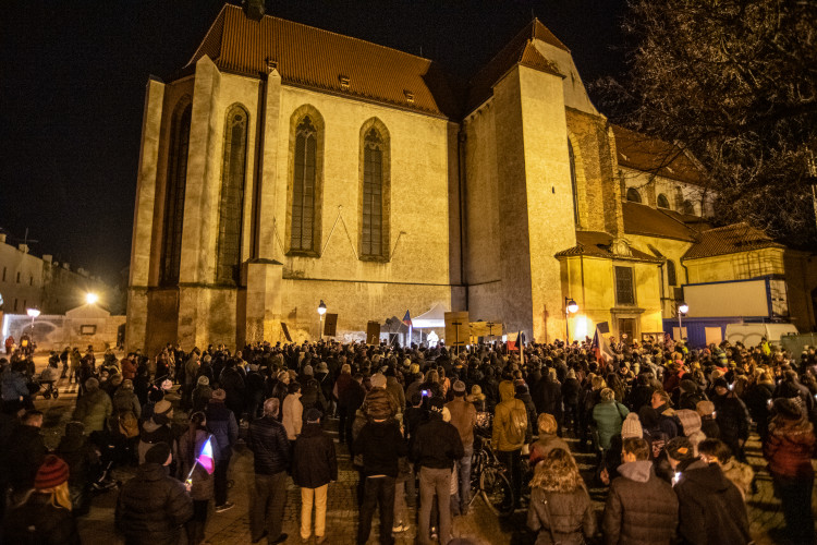 Den boje za svobodu a demokracii