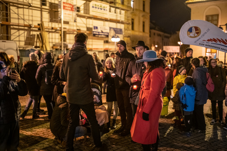 Den boje za svobodu a demokracii