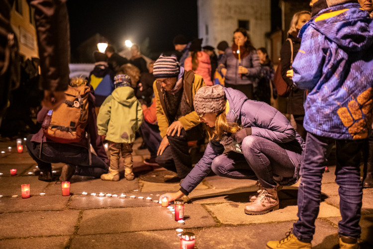 Den boje za svobodu a demokracii