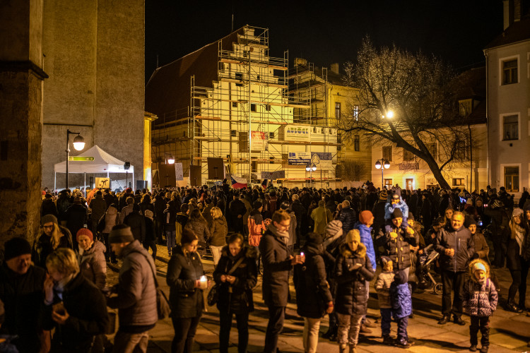 Den boje za svobodu a demokracii