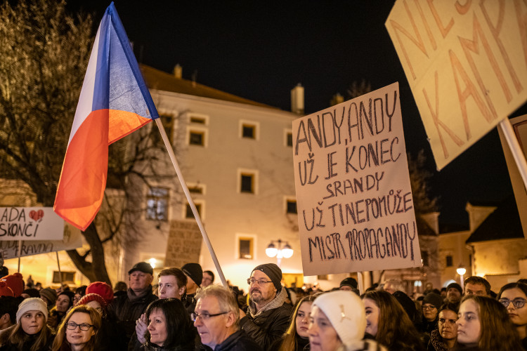 Den boje za svobodu a demokracii