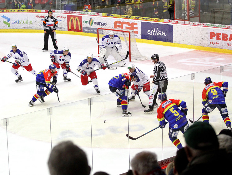 Vyhrané buly v útočném pásmu Českých Budějovic