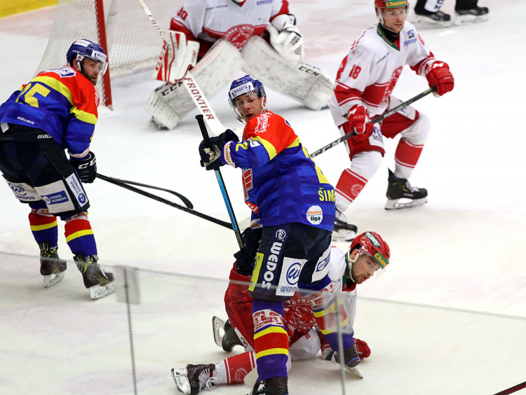 Jiří Šimánek v souboji po vhazování