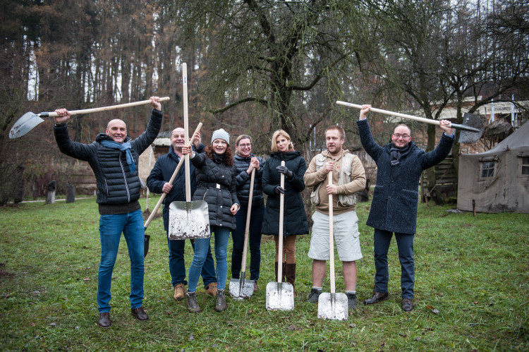 Výsadba stromů v jihlavské zoo