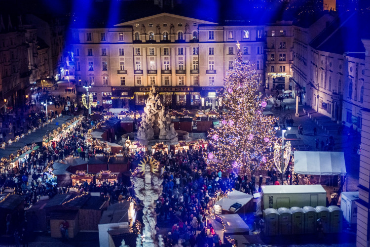 Anybody, Elsner, Slast. Nově otevřený palác na Zelňáku je chrámem rozmanitosti, autor Tomáš Hrivňák