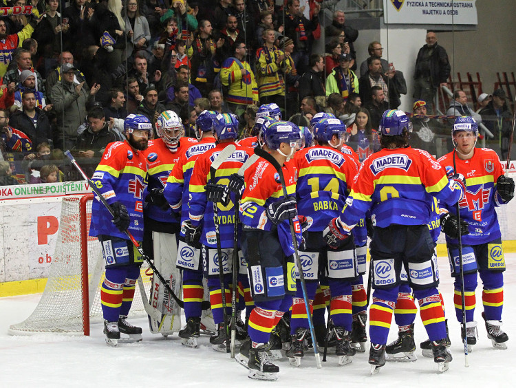 Na tenhle obrázek jsou příznivci Motoru zvyklí. Konečně se ho znovu dočkali