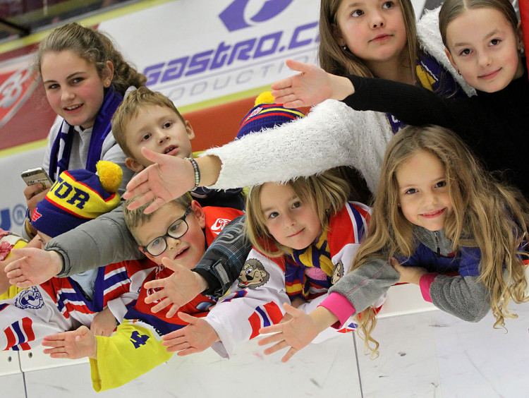 Utkání se Vsetínem bylo věnováno dětem. A i ony měly po zápase radost