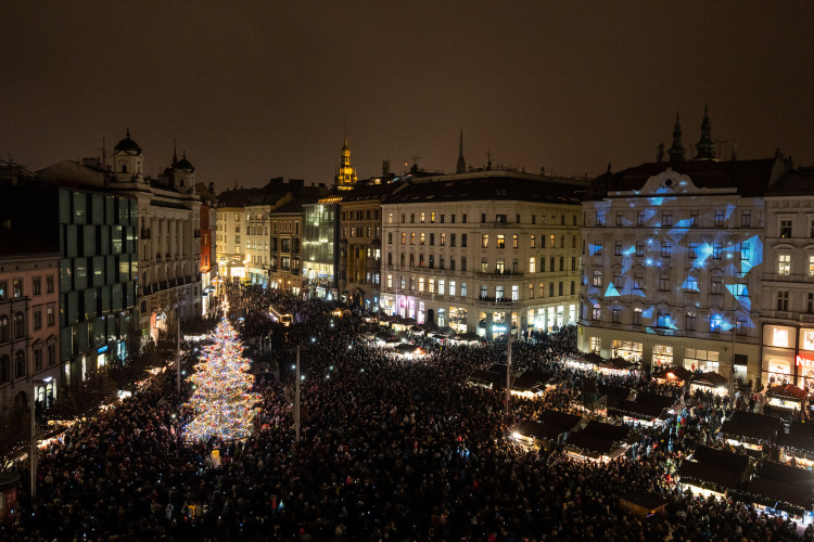 Brněnské Vánoce Vánocemi nekončí. Nabízí virtuální realitu, designové a gurmánské hody a kupu muziky