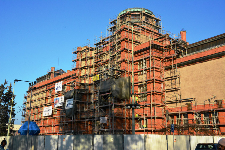 Oprava budovy Muzea východních Čech jde podle plánu, skončí na jaře