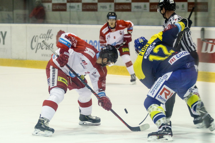 FOTOGALERIE: Souboj kohoutů s ševci měl všechno – od bitek až po sladkou oslavu vítězství