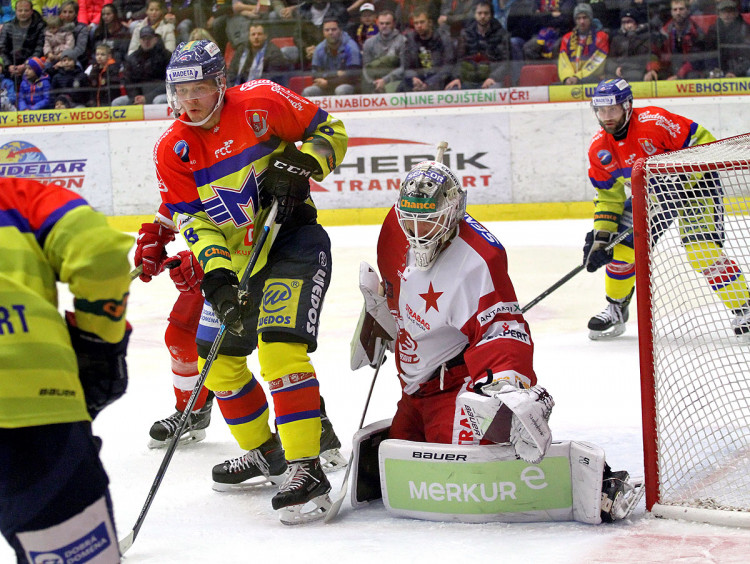 Karabáček před Honzíkovým brankovištěm při pokusu Gilberta