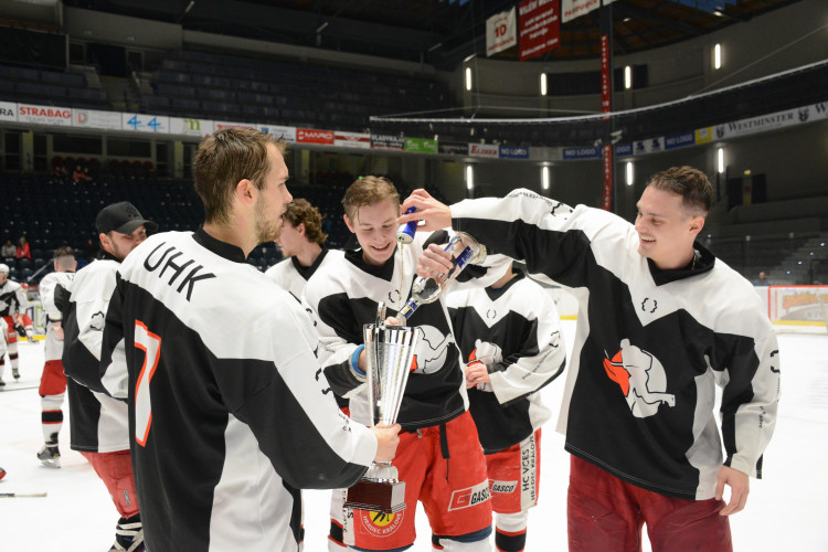Prestižní univerzitní derby ovládl Hradec, domácí Pardubice prohrály vysoko 2:6