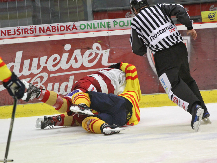 Boxerská vložka Václava Karabáčka s Dušanem Žovincem