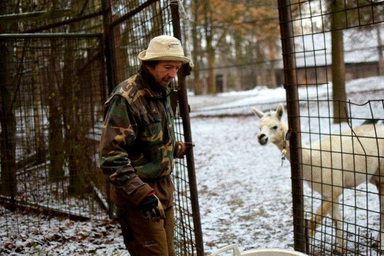 Den s ošetřovatelem: Zoo má dvě tváře. Zvířata se chovají jinak, když i my jdeme domů