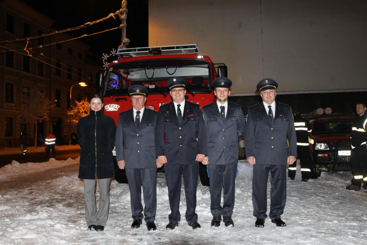 Předvánoční setkání s hasiči na jihlavské radnici
