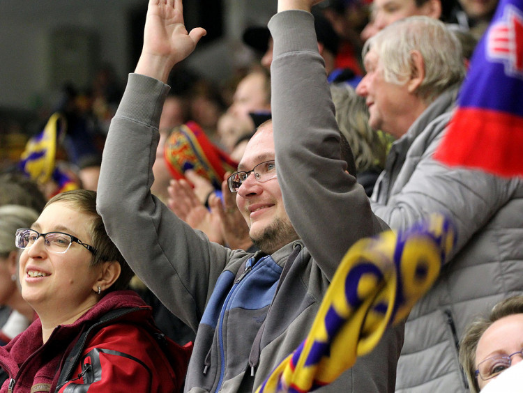 Povedený předvánoční večer fanoušky Motoru potěšil