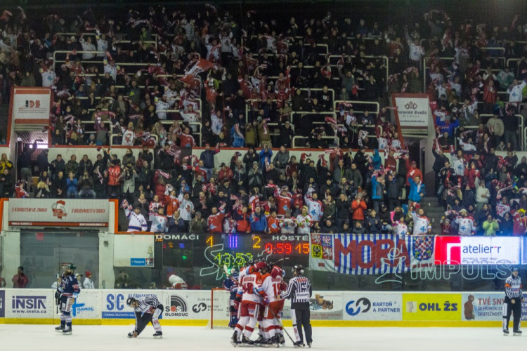 FOTOGALERIE: Mora v posledním zápasu roku prohrála s Vítkovicemi 2:5