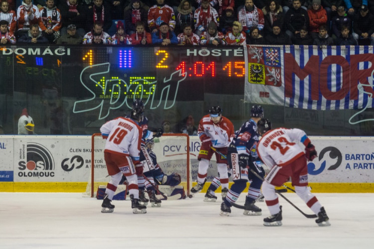 FOTOGALERIE: Mora v posledním zápasu roku prohrála s Vítkovicemi 2:5