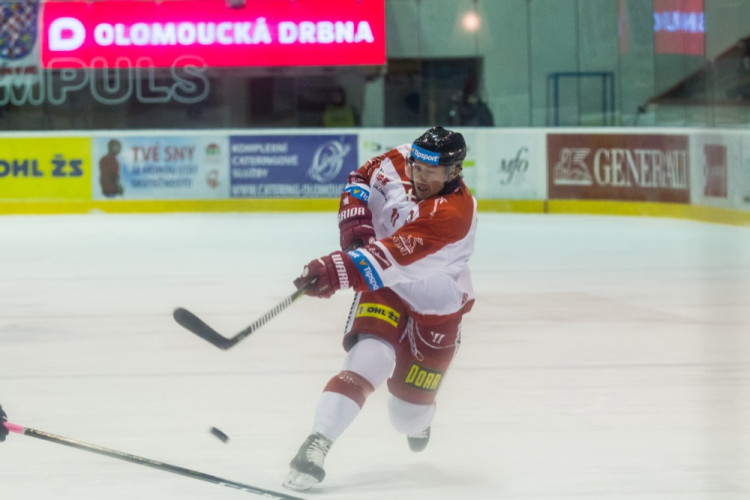 FOTOGALERIE: Mora v posledním zápasu roku prohrála s Vítkovicemi 2:5