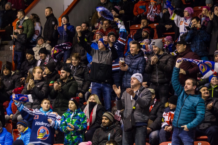 FOTOGALERIE: Mora v posledním zápasu roku prohrála s Vítkovicemi 2:5