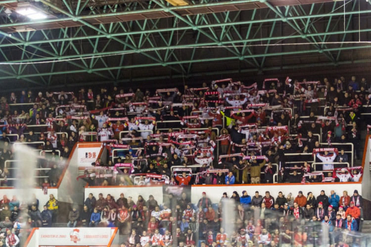 FOTOGALERIE: Mora v posledním zápasu roku prohrála s Vítkovicemi 2:5