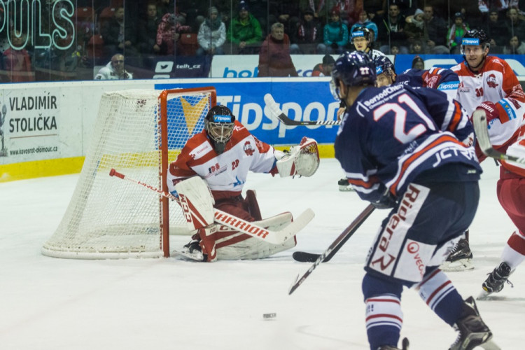 FOTOGALERIE: Mora v posledním zápasu roku prohrála s Vítkovicemi 2:5