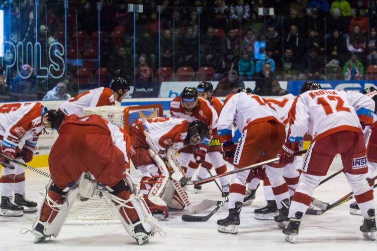 FOTOGALERIE: Mora v posledním zápasu roku prohrála s Vítkovicemi 2:5