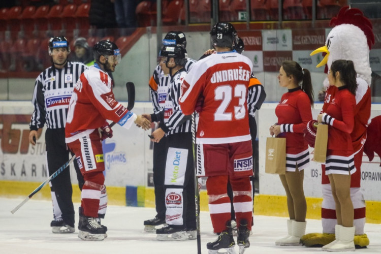 FOTOGALERIE: Mora byla proti Spartě bezzubá, na domácím ledě padla 0:3