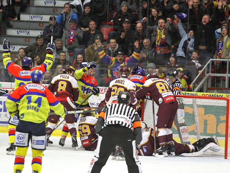 Důraz Lukáše Endála před brankou Jihlavy nesl své ovoce a v 51. minutě Jihočeši snížili na 1:2