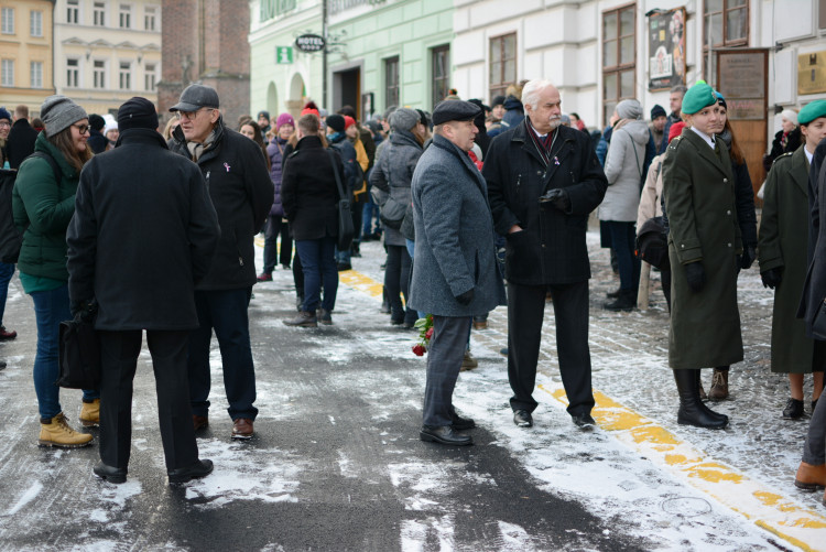 Centrem města prošel pietní průvod, studenti zopakovali pochod za Jana Palacha z roku 1969
