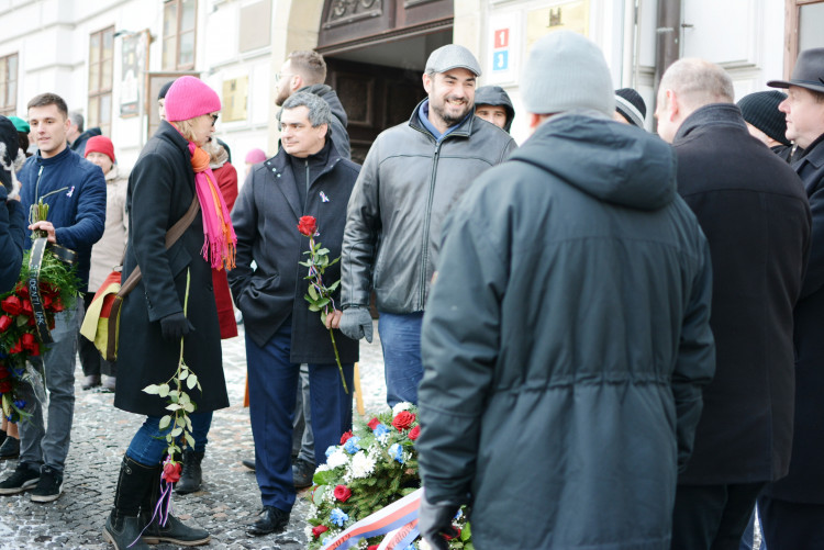 Centrem města prošel pietní průvod, studenti zopakovali pochod za Jana Palacha z roku 1969